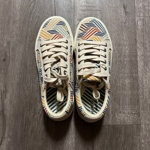 Taos Plim Soul Geometric Print Shoes 6.5